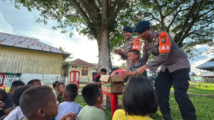 Trauma Healing Brimob Bantu Pulihkan Semangat Anak Korban Gempa di Buol