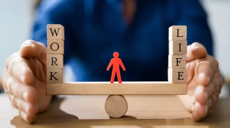 Pulang Tepat Waktu Belum Tentu Work-Life Balance, Ini Alasannya!