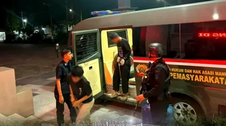 Brimob Tolitoli Kawal Pemindahan Warga Binaan ke Palu