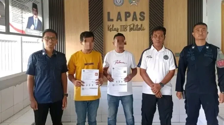 Lapas Tolitoli Berikan CB dan PB kepada Dua Narapidana