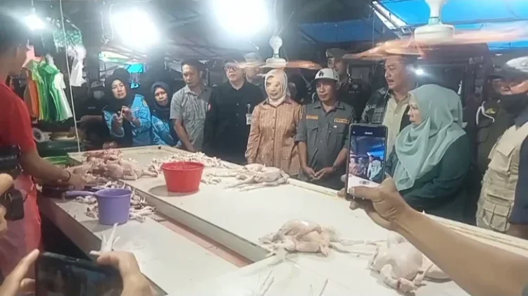 Wagub Sulteng Sidak Pasar Susumbolan, Harga Pangan Stabil