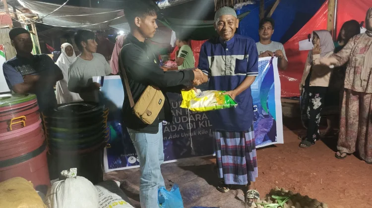 Warga Bajugan Galang Bantu Korban Kebakaran di KM 1