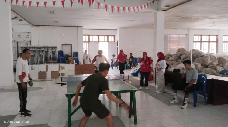 KPU dan Bawaslu Buol Semarakkan HUT RI dengan Lomba