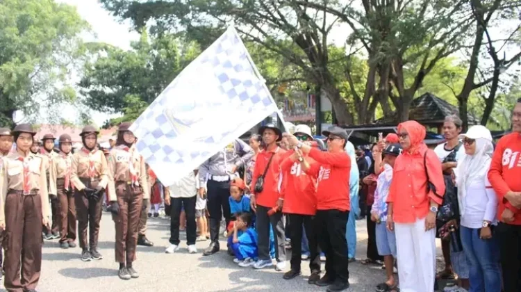 Langkah Serempak Pelajar Warnai Semarak Kemerdekaan di Parimo
