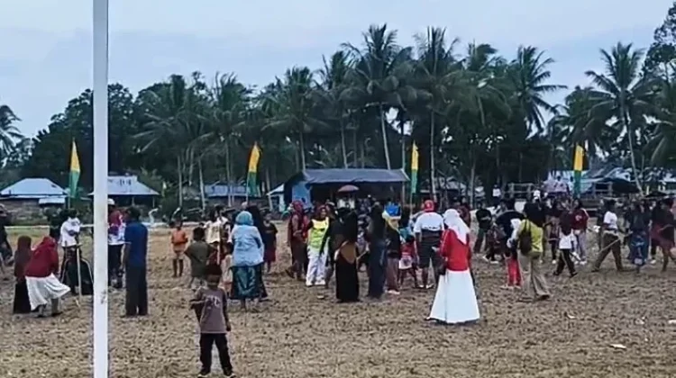 Tarik Tambang Meriahkan HUT RI ke-81 di Tiloan