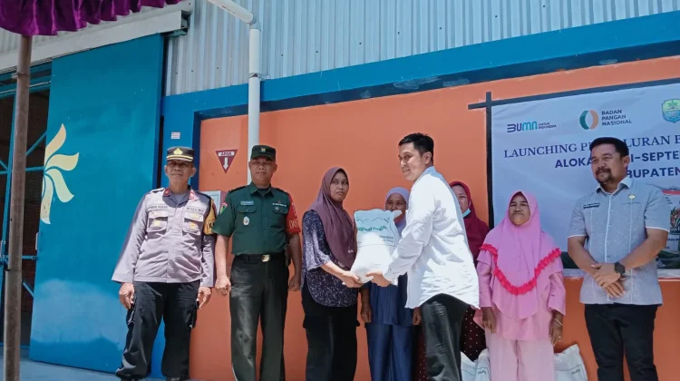 Bulog Tolitoli Salurkan Bantuan Beras untuk 28.931 Penerima