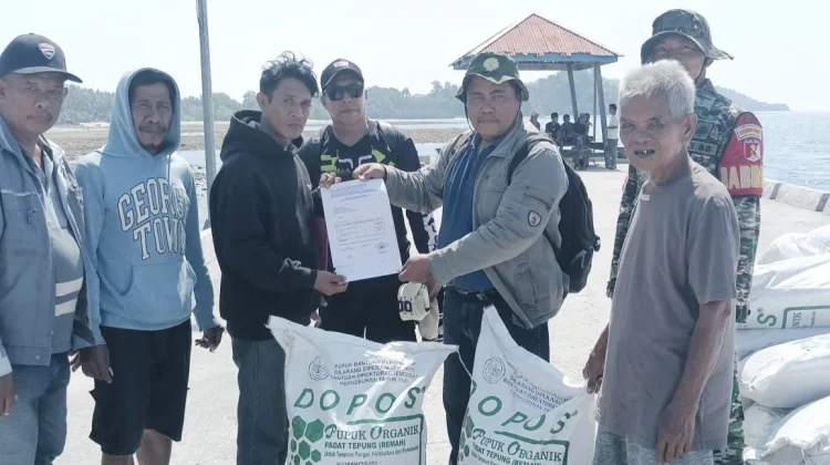 Dua Kelompok Tani di Kabetan Terima 16,5 Ton Pupuk Organ