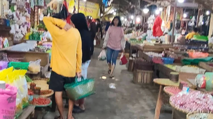 Pedagang Pasar Susumbolan Tolitoli Diimbau Jaga Kebersihan