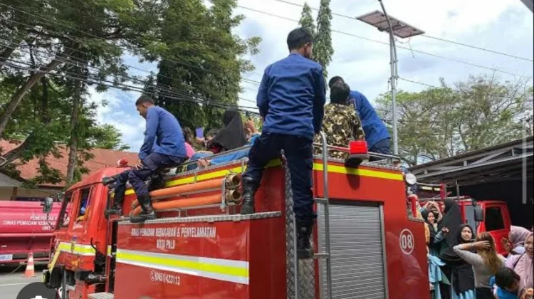 Damkar Kota Palu Butuh Tambahan Armada Pemadam Kebakaran.