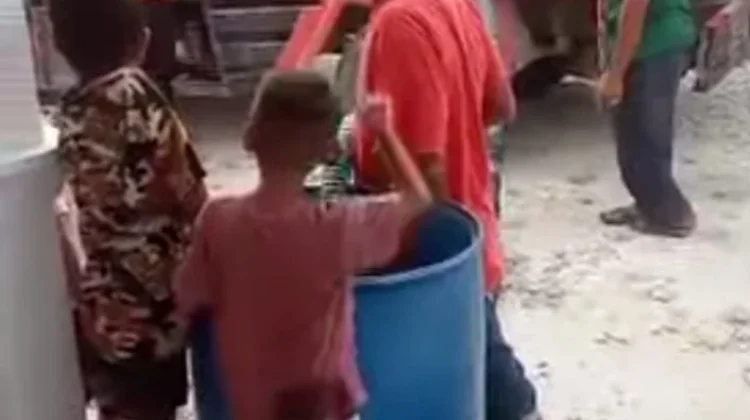 Warga Kampung Bugis Buol Alami Krisis Air Bersih