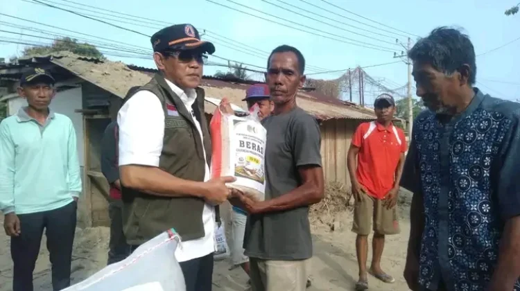 760 Kilogram Beras Disalurkan untuk Warga Korban Banjir Avolua