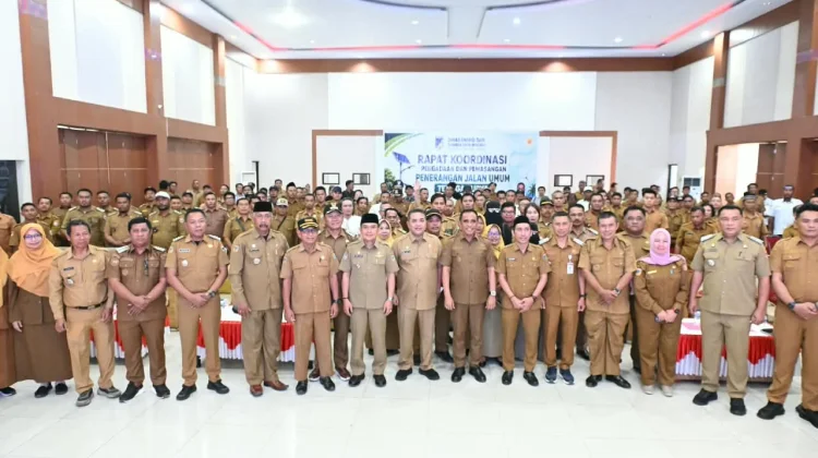 Program Berani Menyala Hadirkan PJUTS di Desa Malala Tolitoli