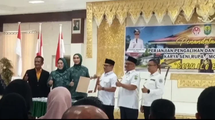 Empat Motif Batik Buol Resmi Kantongi Sertifikat HAKI