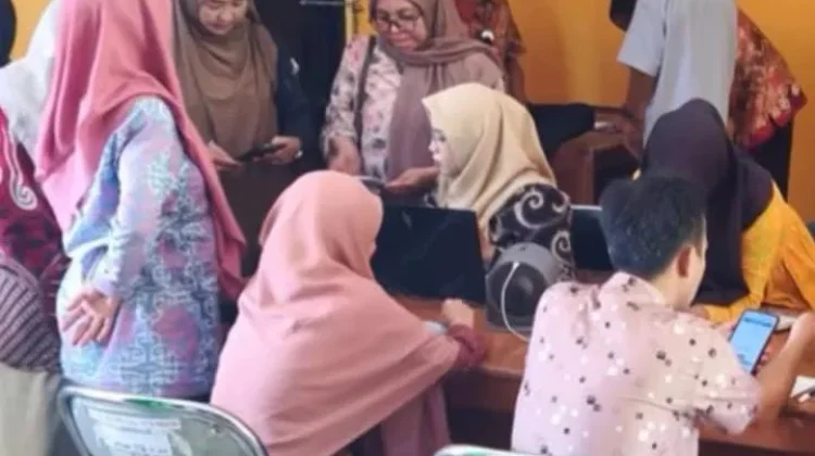 Disdukcapil Buol Jemput Bola Aktivasi Identitas Kependudukan Digital