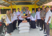 Dinsos Buol Salurkan Bantuan Logistik Korban Banjir dan Kebakaran