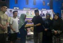 Safari Ramadhan, Wabup Sahid Salurkan Sembako di Toribulu