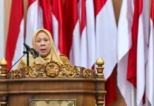 Wagub Sulteng Sampaikan Enam Raperda Strategis di Paripurna DPRD