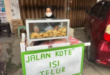 Pedagang Jalangkote Raup Berkah Ramadan, Omzet Tembus Rp2 Juta