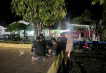 Warga Resah, Polisi Amankan 7 Pemuda yang Minum Miras di Anjungan Leok