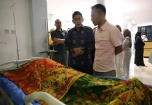 Bupati Parigi Moutong Lepas Jenazah Korban Pohon Tumbang di Palu