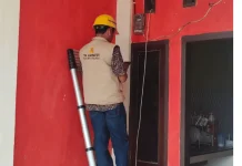 PLN Rutin Ganti KWh Meter Demi Layanan Optimal