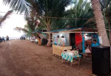 UMKM Tolitoli Manfaatkan Ramainya Wisata Pantai Katayan