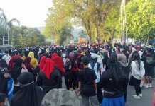 Semangat Ikuti Jalan Santai Hardiknas Ke- 67
