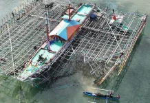 Lurah Sidoarjo Minta Kapal Bagang Tak Parkir di Jalan Baru