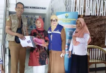 Dinsos Buol Salurkan Bantuan Korban Kebakaran Leok I