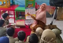 Berawal dari Hobi, Johana Jhoni Tergerak Tingkatkan Literasi Anak di Desa Terpenci