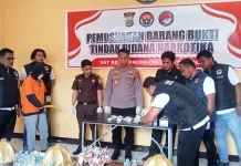 Polres Tolitoli Musnahkan Sabu-Sabu dari Tersangka Wanita Muda