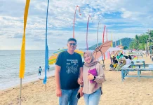 Libur Idul Adha, Pantai Lalos Dipadati Wisatawan Keluarga