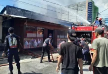Kebakaran Rumah di Kompleks Plaza Tolitoli Berhasil Dipadamkan