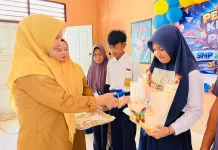 Hanya Dua Lulusan, SMP Satu Atap Malangga Tetap Gelar Pelepasan Penuh Makna