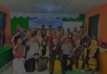 Kadis PMD Bekali Mahasiswa KKM STISIPOL Mujahidin Buol