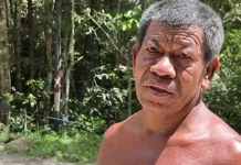 Sahman, Penambal Jalan Pasir Putih yang Viral dan Menginspirasi