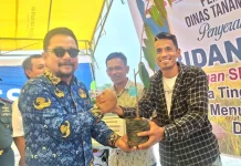 Bibit Durian Montong Disambut Antusias Petani Kinapasan