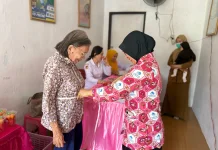 Lansia Antusias Ikuti Cek Kesehatan Gratis di Posyandu Kemala