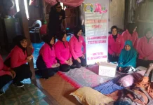 Bhayangkari Tolitoli Utara Salurkan Bantuan untuk Lansia