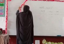 Semarak HUT RI, SDN 10 Tolitoli Hiasi Kelas dengan Merah Putih
