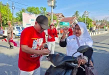 Pemkab Buol Canangkan Gerakan Pembagian Bendera Merah Putih