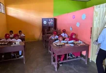 Program MBG Resmi Hadir di Pulau Lutungan Tolitoli, Distribusi Gunakan Perahu