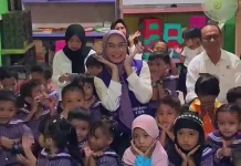 Bunda PAUD Buol Kunjungi TPA Cahaya Hati