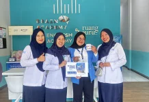 RRI Pro 2 Tolitoli Gandeng English Academy Hadirkan English Corner