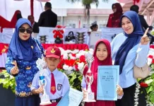 SDN Sandana Pertahankan Juara Gerak Jalan Empat Tahun