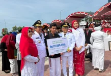 Pemkab Buol Serahkan Santunan BPJS kepada Ahli Waris Honorer
