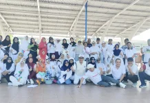 Komunitas senam pernafasan melaksanakan perayaan Maulid nabi Muhammad Saw
