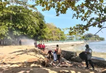 Sambut HUT ke-81 TNI AL, Lanal Bersihkan Pantai Sabang