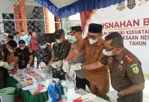 Kejari Tolitoli Musnahkan Barang Bukti 25 Perkara