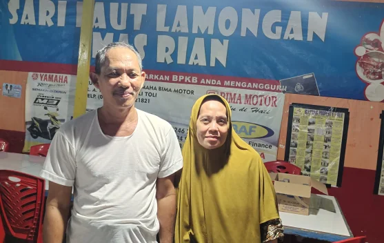Sari Laut Lamongan Mas Rian, Perintis Kuliner Seafood di Tolitoli